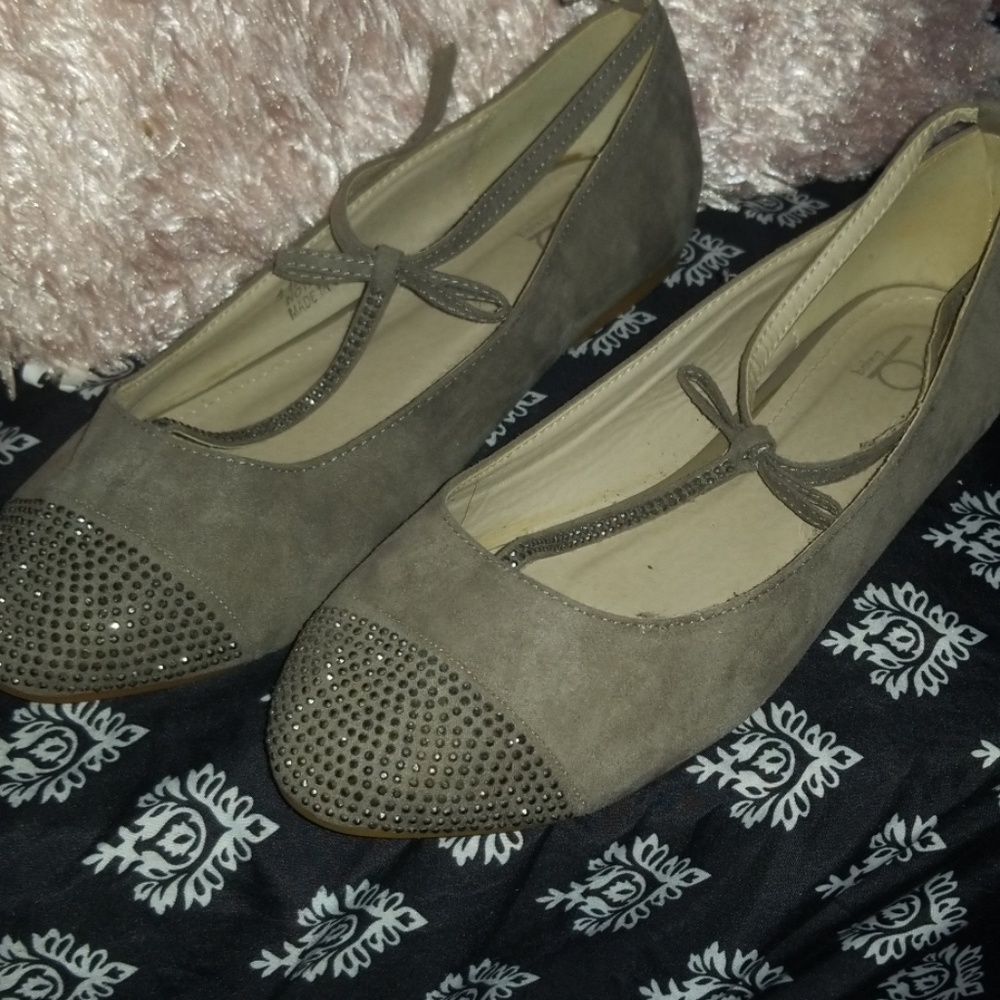 Baker's grey ballerina flats